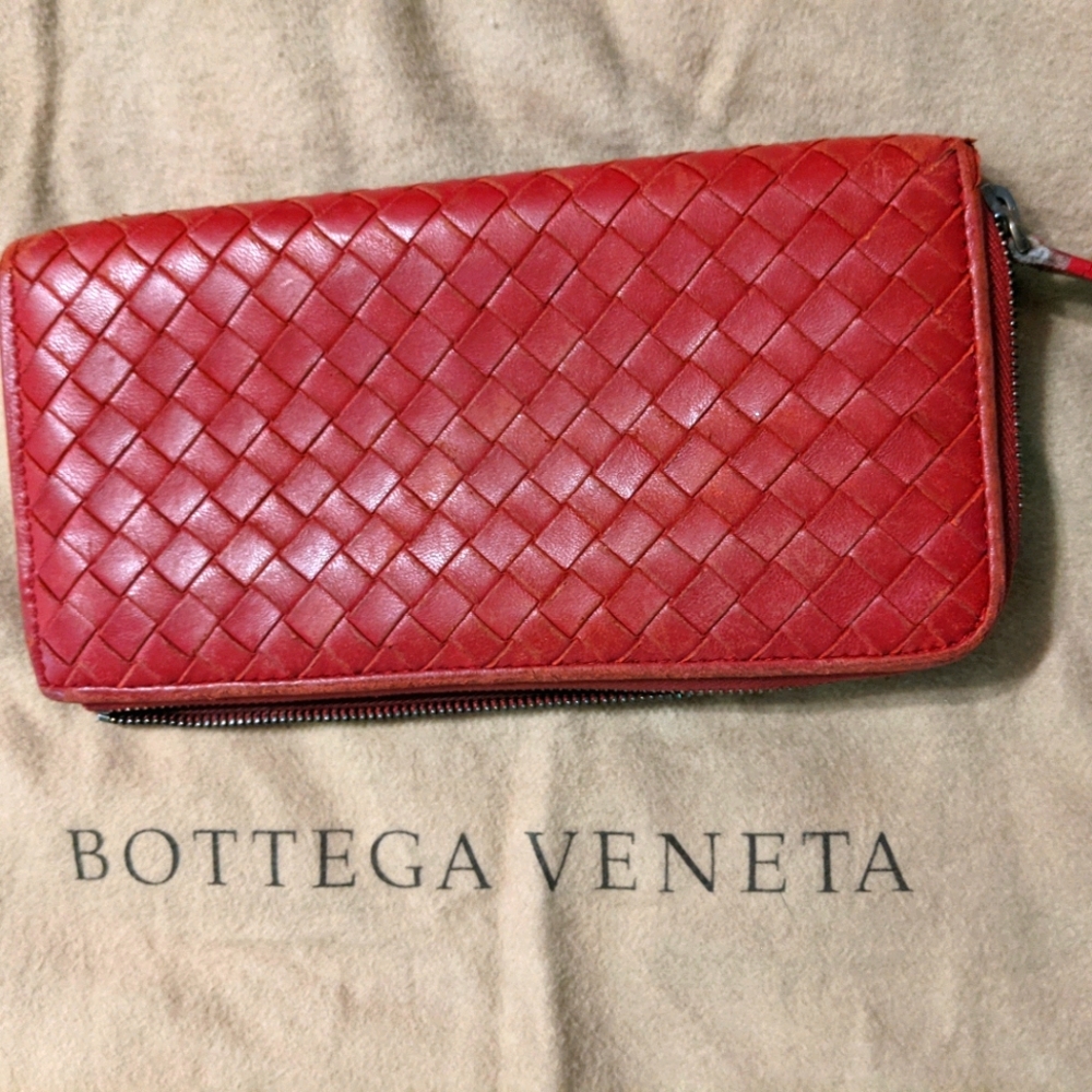 Bottega authentic long 🍒 wallet